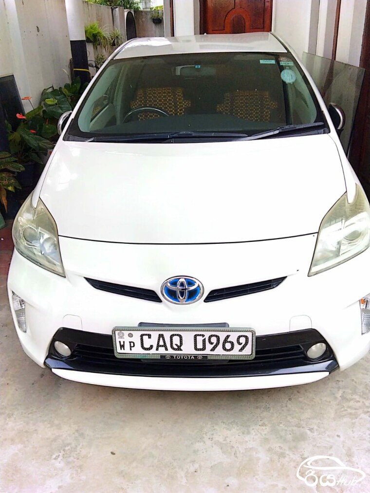 Used Toyota Prius 2013 Car for Sale Rs.7900000 in Kalmunai Sri Lanka