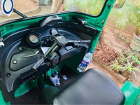 Bajaj 4 stroke 2014 Three Wheel for sale Dikwella