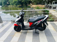 Yamaha Ray ZR 2017 Motorcycle for sale Maharagama