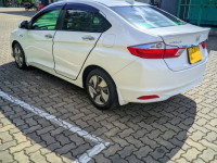 Honda GRACE 2015 Car for sale Kaduwela