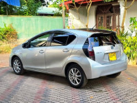 Toyota Aqua 2012 Car for sale Kalagedihena