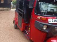 Bajaj 4 stroke 2014 Three Wheel for sale Katunayake