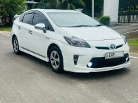 Toyota Prius 2014 Car for sale Gampaha