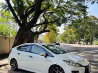 Toyota Prius 2015 Car for sale Nittambuwa