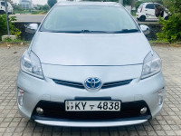 Toyota Prius S LED 2012 Car for sale Dehiwala