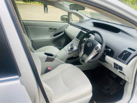 Toyota Prius S LED 2012 Car for sale Dehiwala