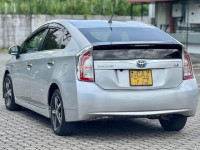Toyota Prius 2012 Car for sale Kaduwela