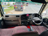 Nissan Caravan 1995 Van for sale Miriswatta