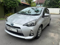 Toyota Aqua 2012 Car for sale Colombo