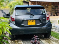 Toyota Aqua S Limited Grade 2013 Car for sale Nittambuwa