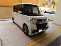 Daihatsu Tanto 2017 Car for sale Maharagama