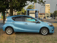 Toyota Aqua S Grade 2012 Car for sale Panadura