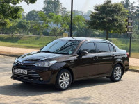 Toyota Axio 2015 Car for sale Seeduwa