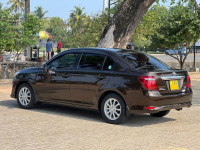 Toyota Axio 2015 Car for sale Seeduwa