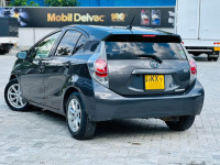 Toyota Aqua S Grade 2012 Car for sale Nittambuwa