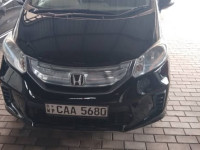 Honda Freed 2013 Car for sale Sri Jayawardenepura