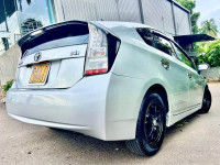 Toyota Prius 3rd 2011 Car for sale Kiribathgoda