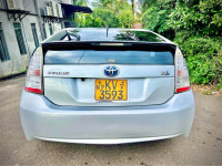 Toyota Prius 3rd 2011 Car for sale Kiribathgoda