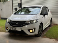 Honda FIT GPS S 2015 Car for sale Puttalam