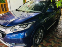 Honda Vezel 2014 Car for sale Ampara