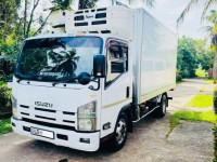 Isuzu Feezer 2013 Lorry for sale Colombo