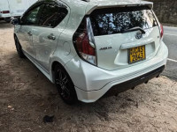 Toyota Aqua 2016 Car for sale Mount Lavinia