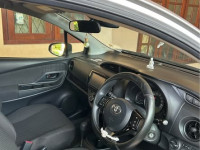 Toyota Vitz Safety Edition 2017 Car for sale Kiribathgoda