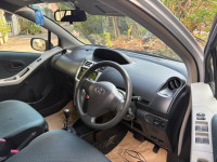 Toyota Vitz 2007 Car for sale Gampaha