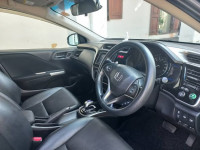 Honda Grace EX 2017 Car for sale Galle