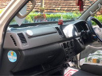 Toyota KDH GL 200 2006 Van for sale Puttalam