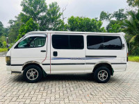 Toyota Dolphin LH 113 1990 Van for sale Embilipitiya