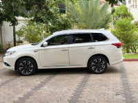 Mitsubishi Outlander 2016 SUV for sale Mount Lavinia