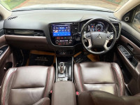 Mitsubishi Outlander 2016 SUV for sale Mount Lavinia