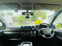 Toyota KDH 2017 Van for sale Mount Lavinia