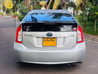 Toyota Prius S Touring 2013 Car for sale Katunayake