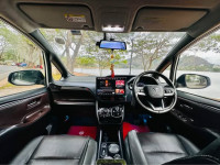 Toyota Esquire 2014 Car for sale Kuliyapitiya