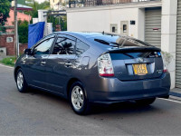 Toyota Prius 2009 Car for sale Piliyandala