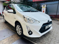 Toyota Aqua 2015 Car for sale Horana