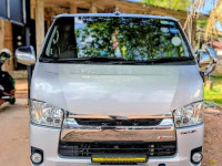 Toyota TRH GL 2015 Van for sale Gampaha