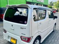 Suzuki Wagon R FZ Premium 2018 Car for sale Kegalle