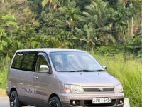 Toyota Noah CR40 2007 Van for sale Mawanella