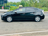 Toyota Prius 2011 Car for sale Gampaha