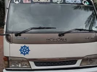 Isuzu Lorry 2004 Lorry for sale Kiribathgoda