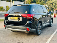 Mitsubishi Outlander 2015 SUV for sale Yakkala
