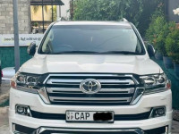 Toyota Land Cruiser V8 2015 SUV for sale Kottawa