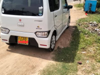 Suzuki Wagon R Stingray 2018 Car for sale Kegalle