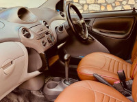 Toyota Vitz 2003 Car for sale Peradeniya