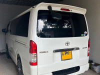 Toyota GDH 201 Super GL 2018 Van for sale Mount Lavinia