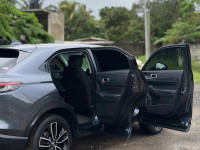 Honda Vezel X 2022 SUV for sale Mount Lavinia