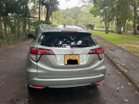 Honda Vezel 2014 SUV for sale Ja-Ela